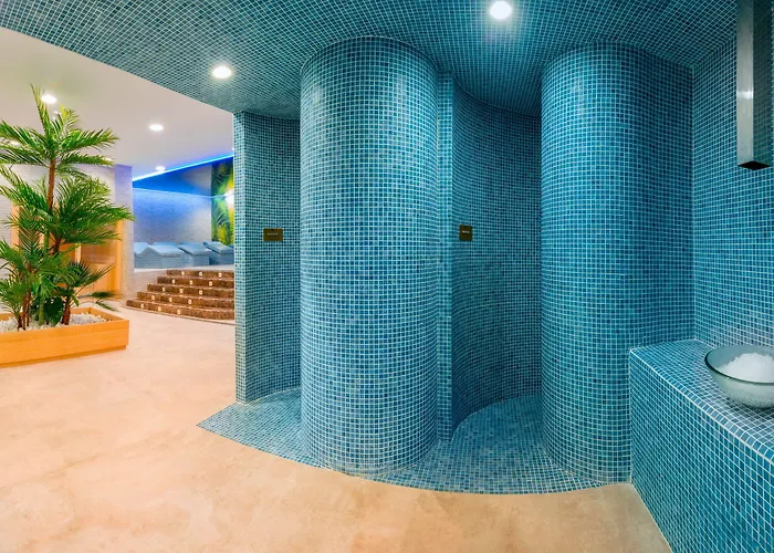 Hotel Magic Tropical Splash