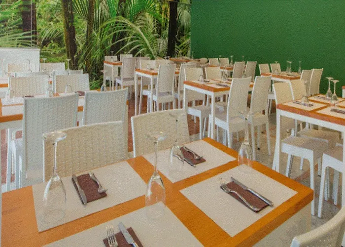 Magic Tropical Splash Hotel