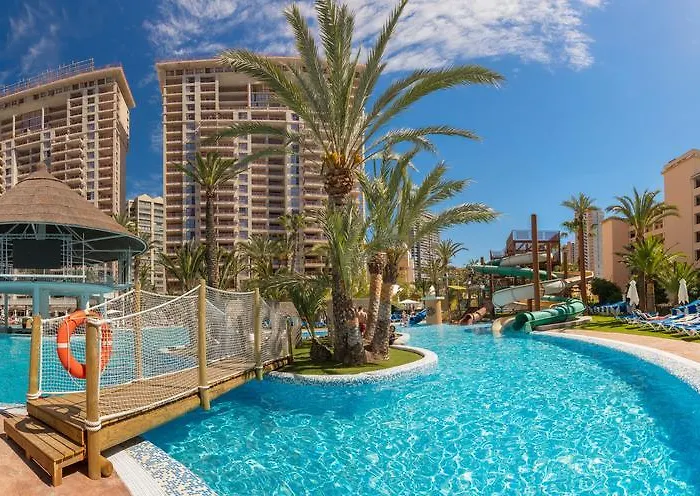 Hotel Magic Tropical Splash