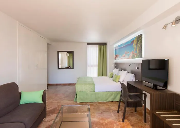 Magic Tropical Splash Hotel 3*