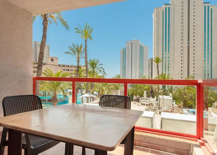 Magic Tropical Splash Hotel 3*