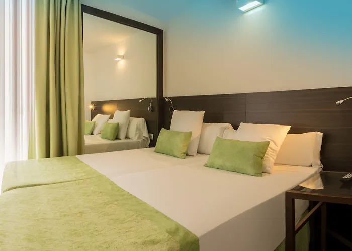 Magic Tropical Splash Hotel 3*
